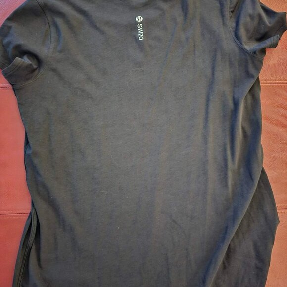 Lululemon black love tee crew SEAWHEEZE sz 8 - Picture 2 of 3